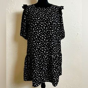 H&M black and white flowers